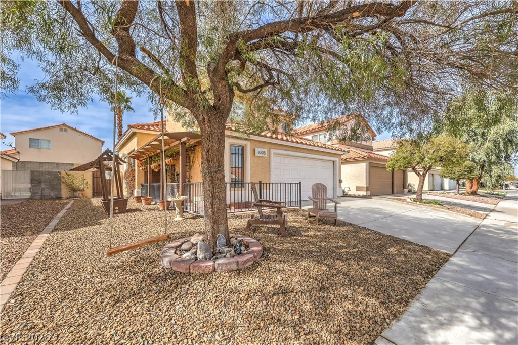 1005 Rainbow Meadows, Las Vegas, NV 89128