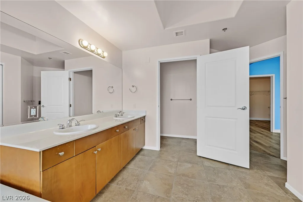 8255 Las Vegas, Las Vegas, NV 89123