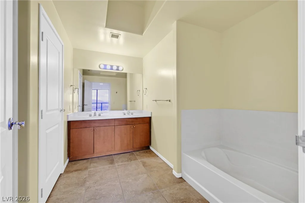 8255 Las Vegas, Las Vegas, NV 89123