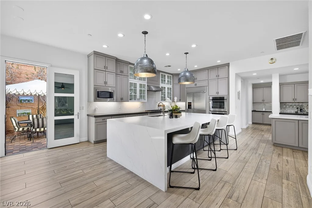 1328 Enchanted River, Henderson, NV 89012