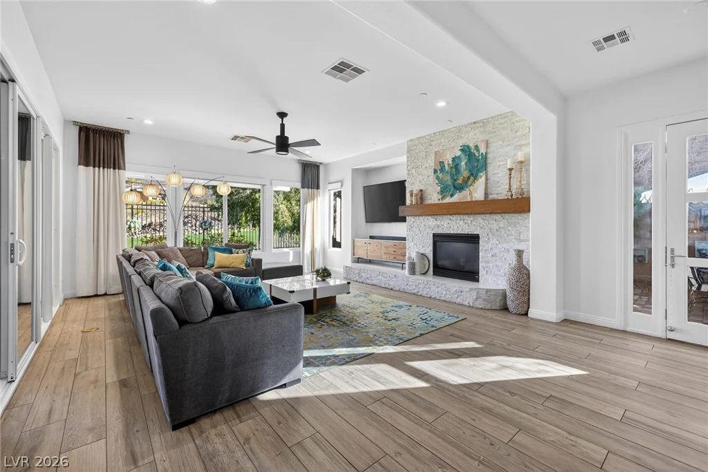 1328 Enchanted River, Henderson, NV 89012