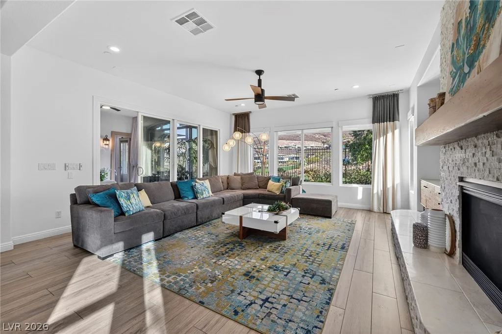 1328 Enchanted River, Henderson, NV 89012