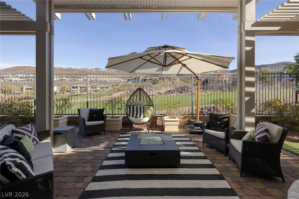 1328 Enchanted River, Henderson, NV 89012