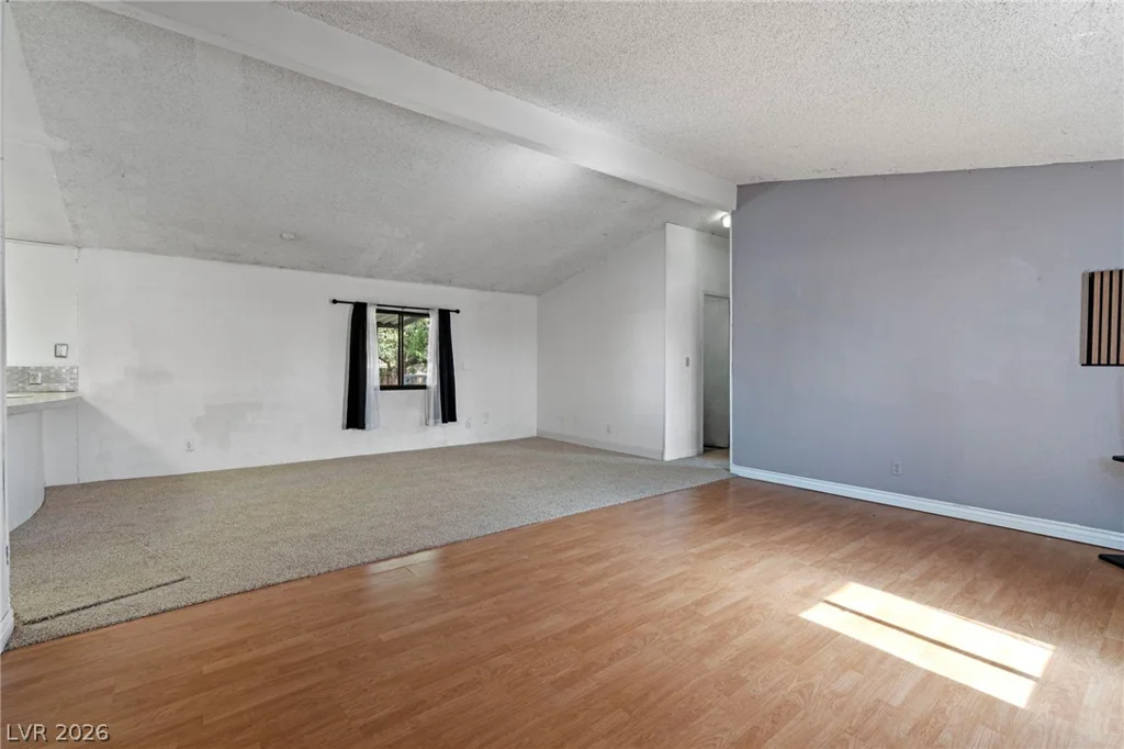 2885 Green Tree, Las Vegas, NV 89142