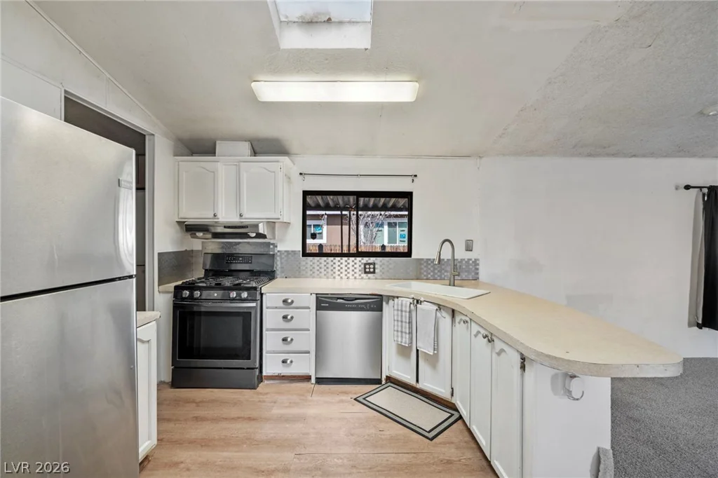 2885 Green Tree, Las Vegas, NV 89142
