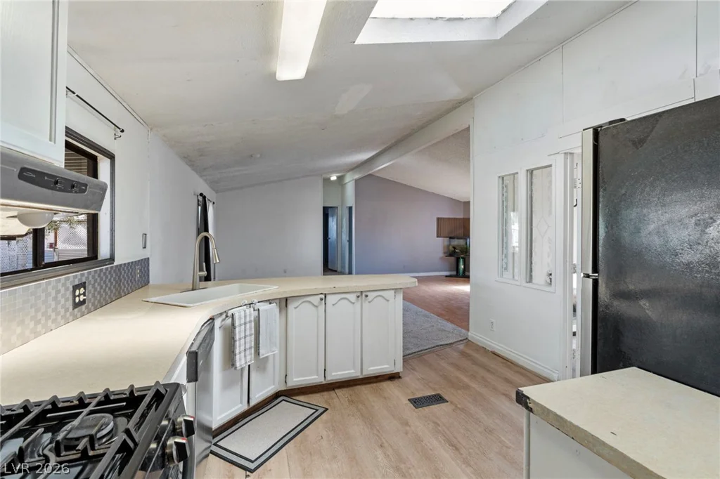 2885 Green Tree, Las Vegas, NV 89142