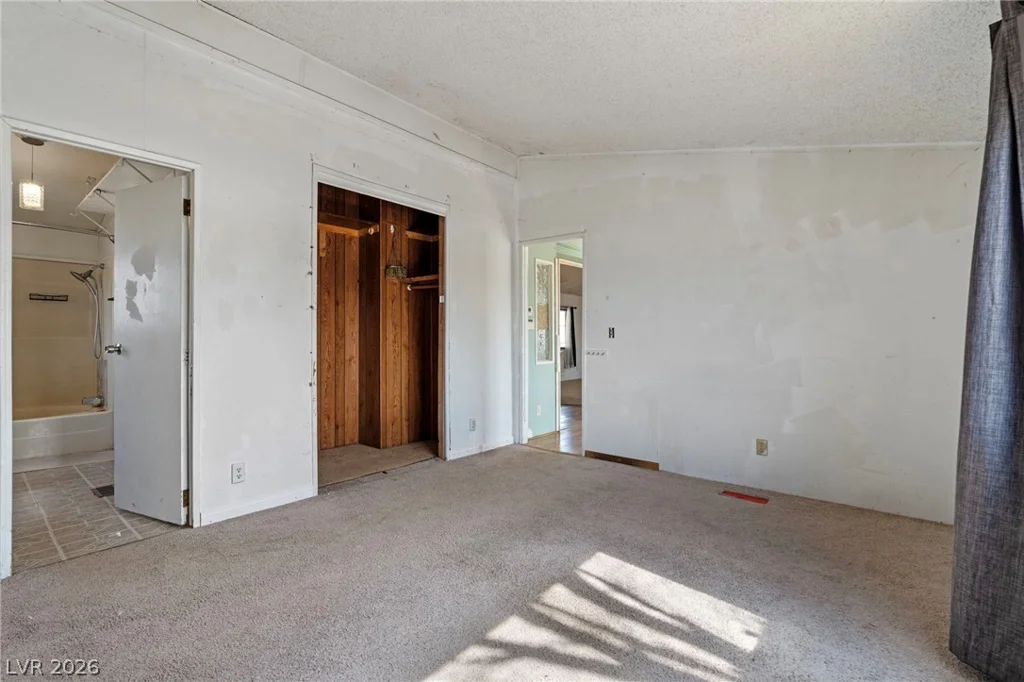 2885 Green Tree, Las Vegas, NV 89142