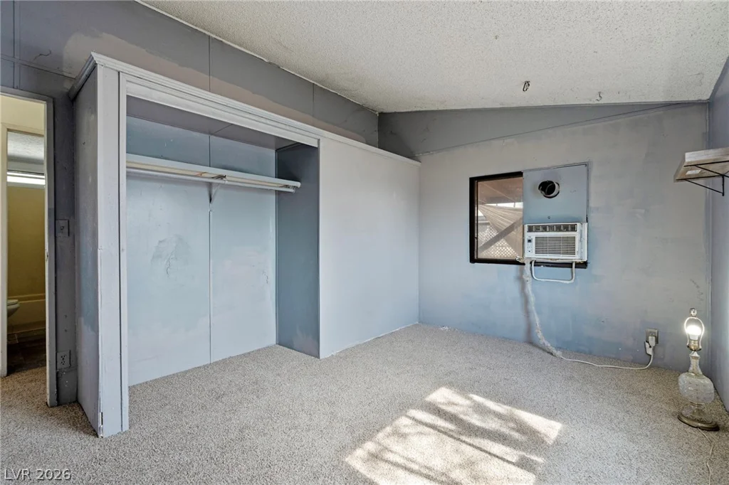 2885 Green Tree, Las Vegas, NV 89142