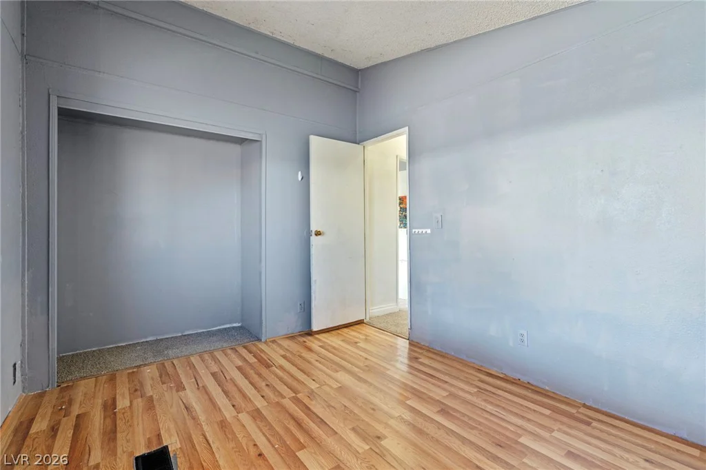 2885 Green Tree, Las Vegas, NV 89142