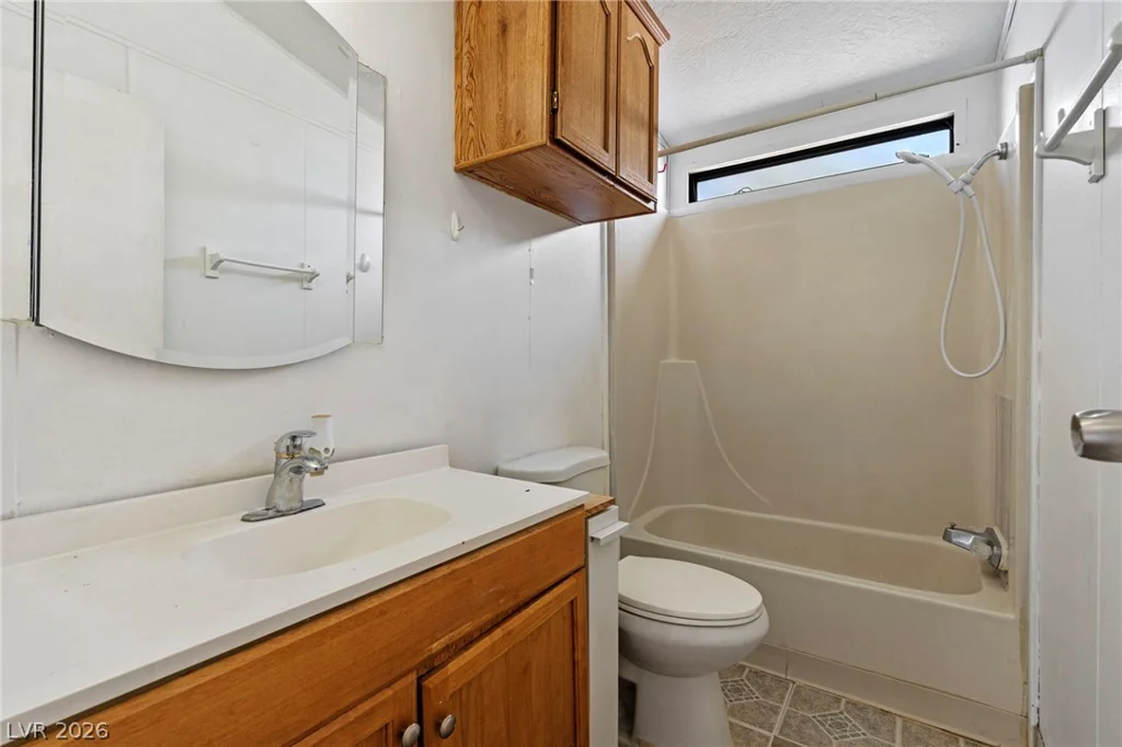 2885 Green Tree, Las Vegas, NV 89142