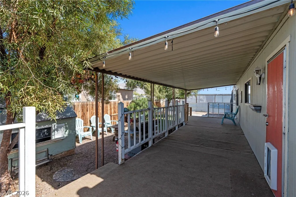 2885 Green Tree, Las Vegas, NV 89142