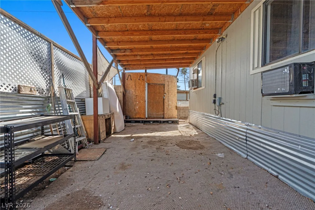 2885 Green Tree, Las Vegas, NV 89142