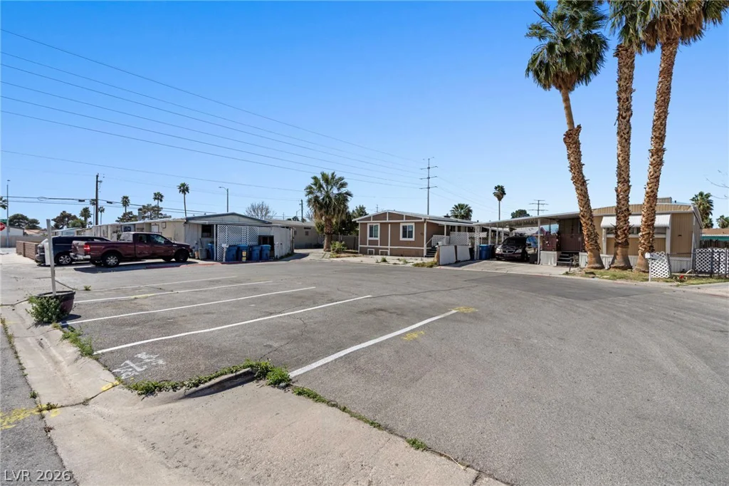 2885 Green Tree, Las Vegas, NV 89142