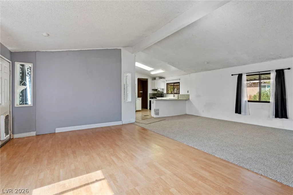 2885 Green Tree, Las Vegas, NV 89142
