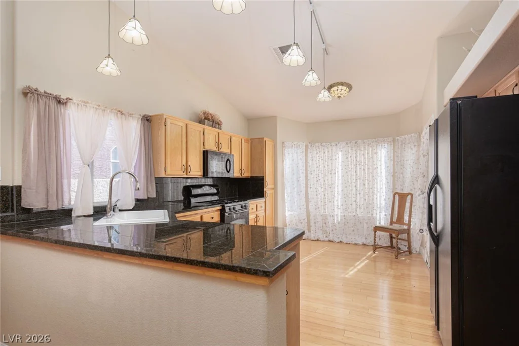 6145 Desert Haven, Las Vegas, NV 89130
