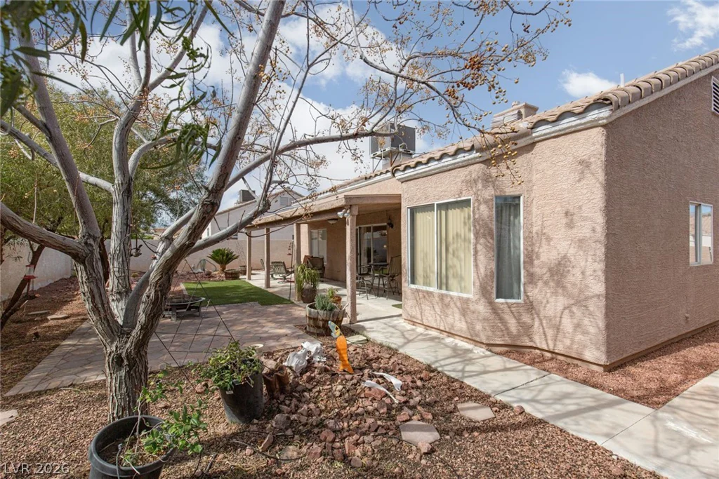 6145 Desert Haven, Las Vegas, NV 89130