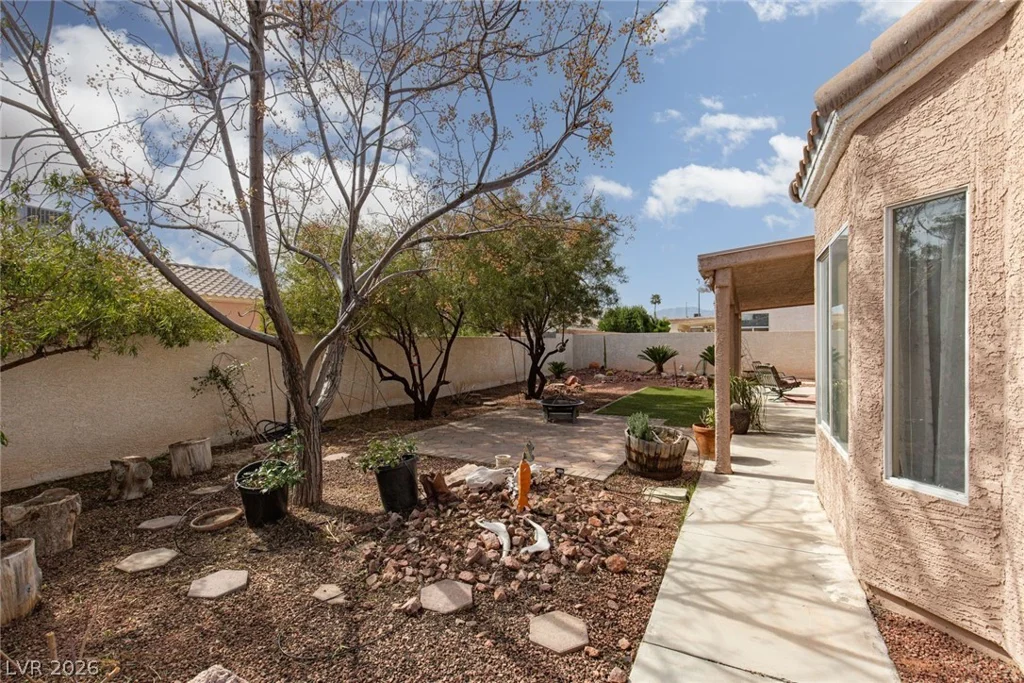 6145 Desert Haven, Las Vegas, NV 89130