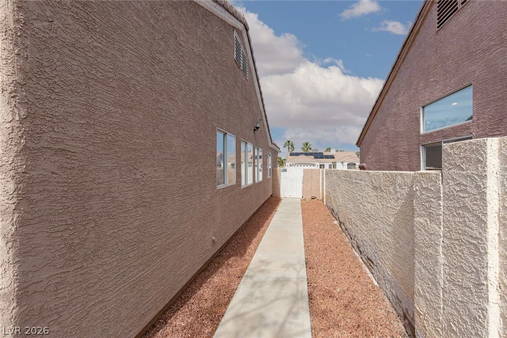 6145 Desert Haven, Las Vegas, NV 89130