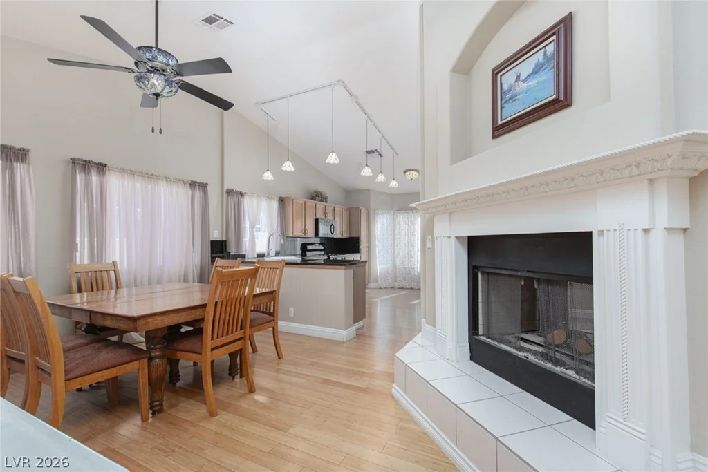 6145 Desert Haven, Las Vegas, NV 89130