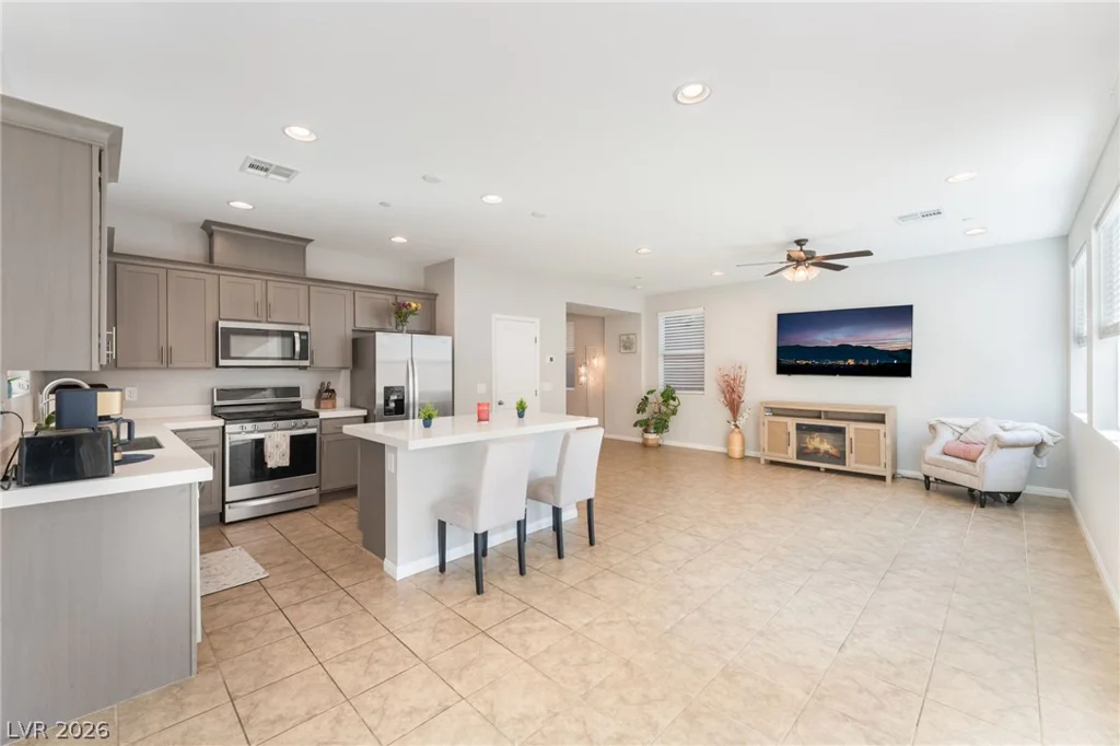 10583 Dryades, Las Vegas, NV 89166