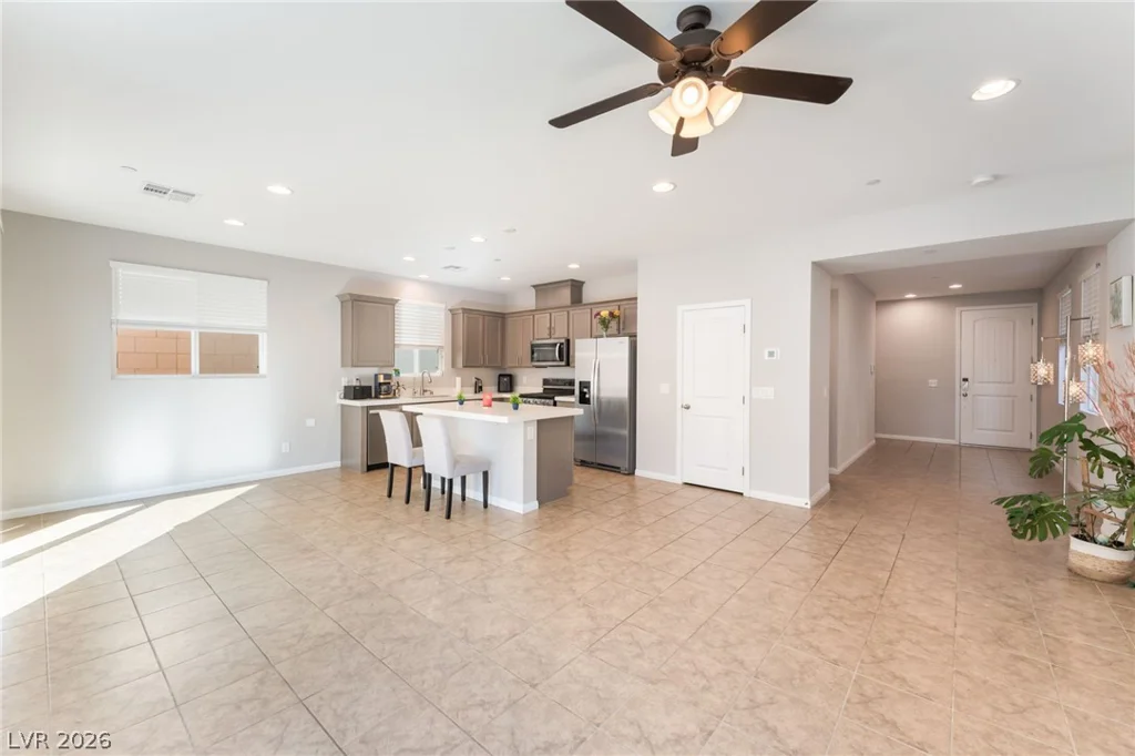 10583 Dryades, Las Vegas, NV 89166