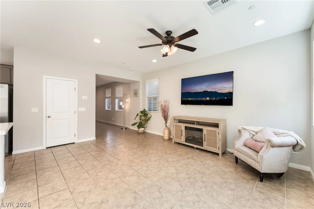 10583 Dryades, Las Vegas, NV 89166