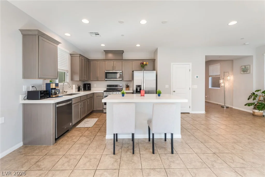 10583 Dryades, Las Vegas, NV 89166
