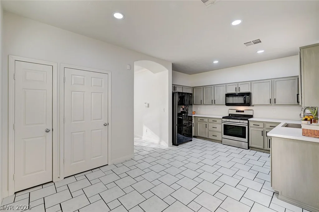 8062 Imperial Treasure, Las Vegas, NV 89139