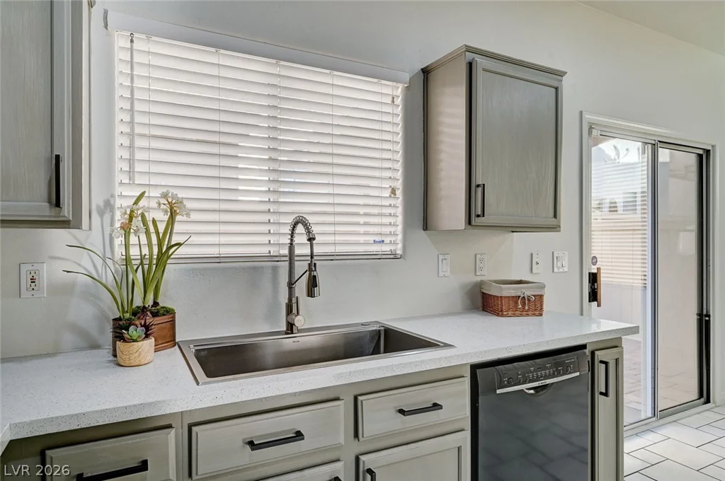 8062 Imperial Treasure, Las Vegas, NV 89139