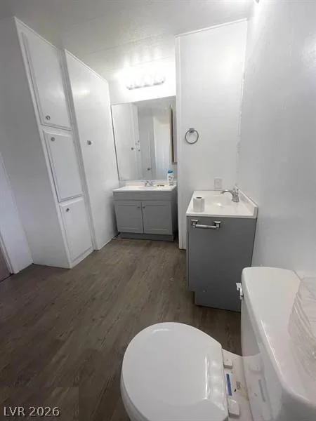 5580 Carey, Las Vegas, NV 89156