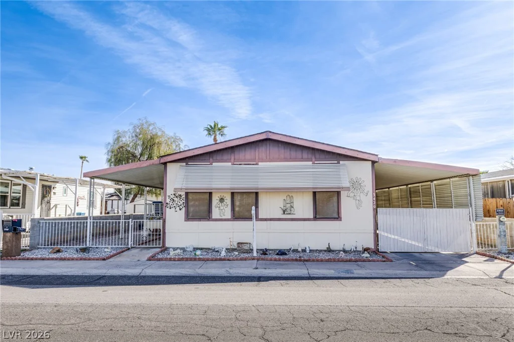 3420 Haleakala, Las Vegas, NV 89122