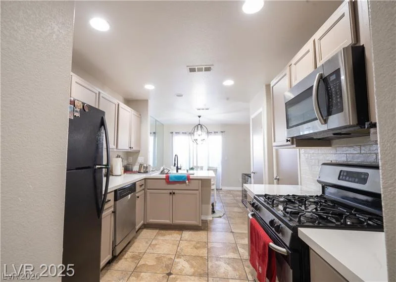 2753 Stargate, Las Vegas, NV 89108