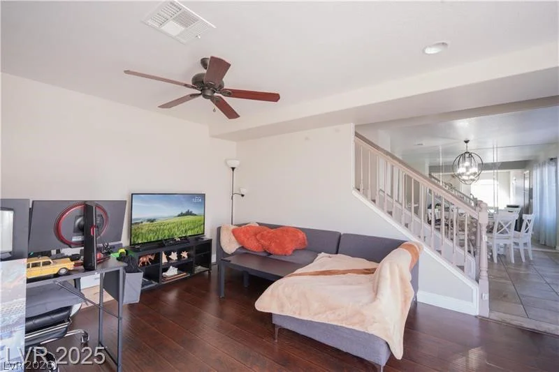 2753 Stargate, Las Vegas, NV 89108