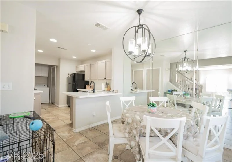 2753 Stargate, Las Vegas, NV 89108