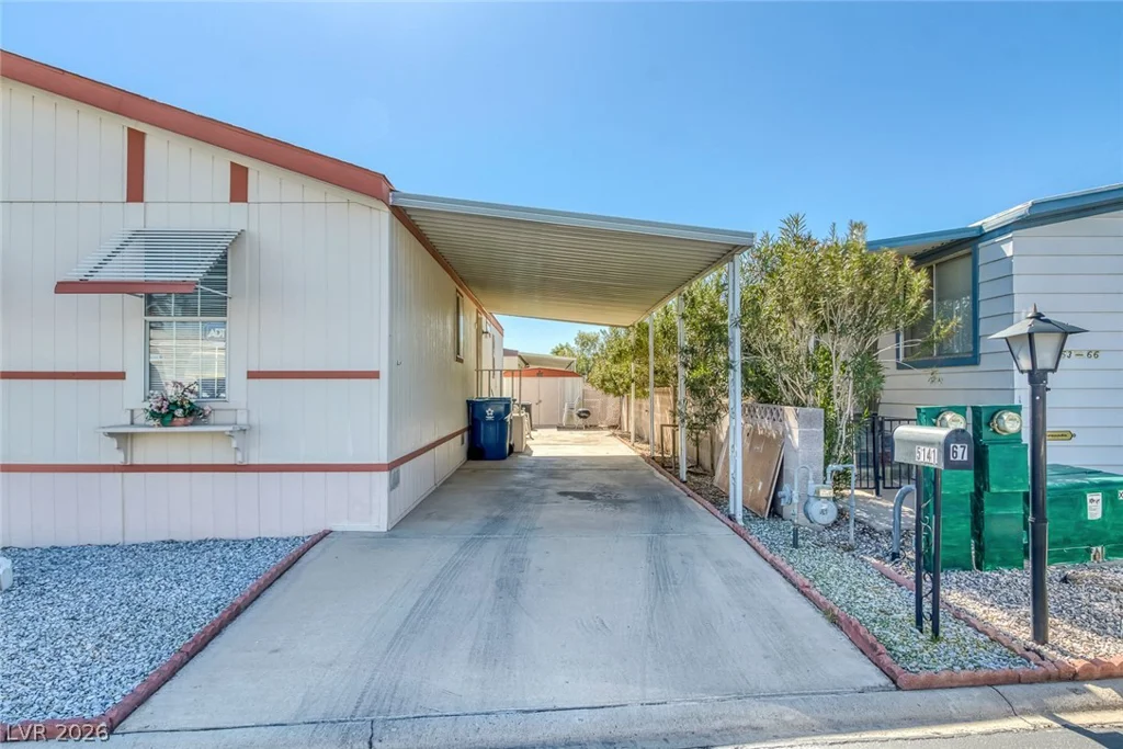 5141 Royal, Las Vegas, NV 89103