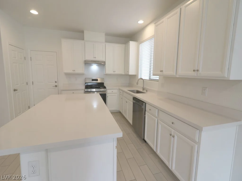 6354 Selston, North Las Vegas, NV 89081