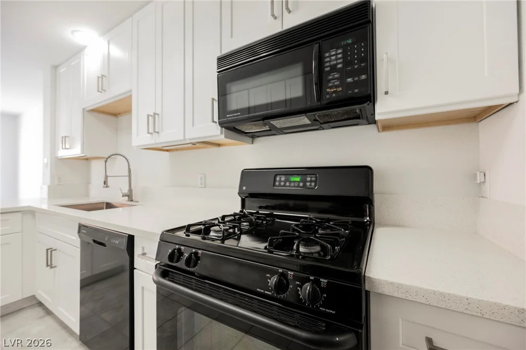 8449 Blue Island, Las Vegas, NV 89129