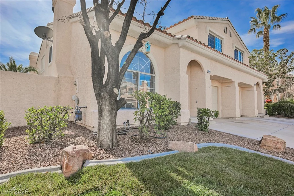 8449 Blue Island, Las Vegas, NV 89129