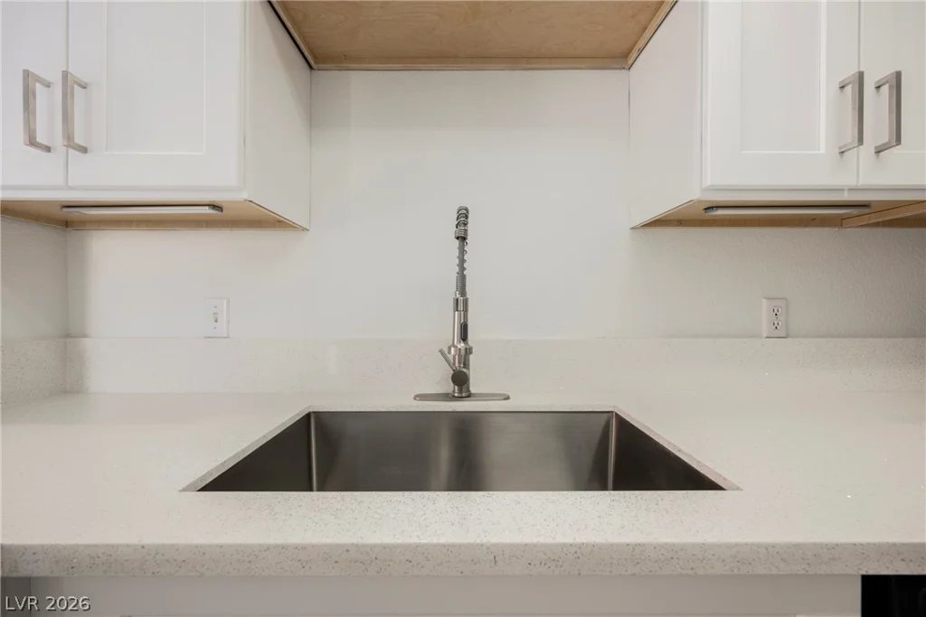 8449 Blue Island, Las Vegas, NV 89129