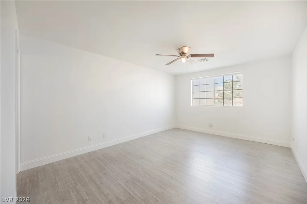8449 Blue Island, Las Vegas, NV 89129