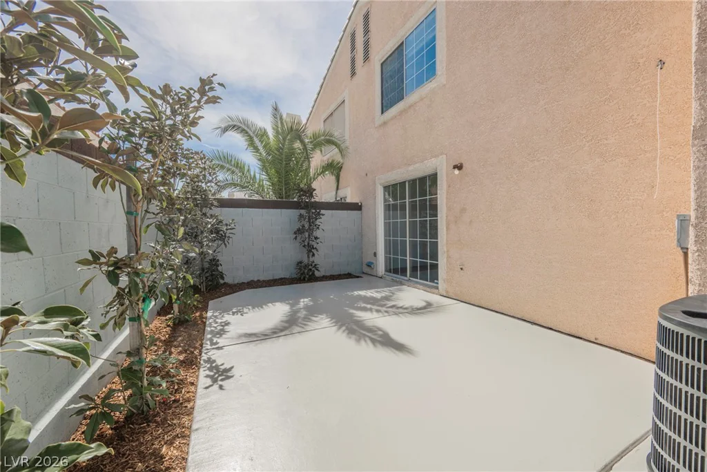 8449 Blue Island, Las Vegas, NV 89129
