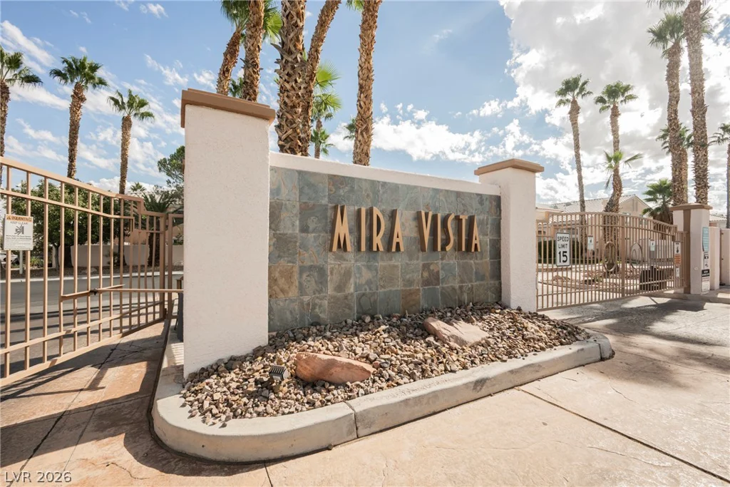 8449 Blue Island, Las Vegas, NV 89129