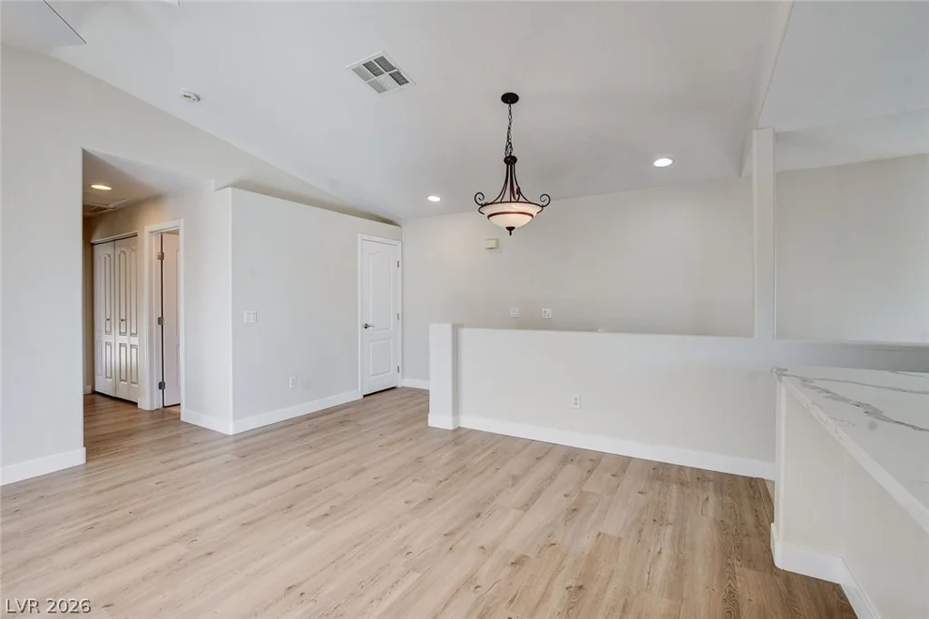 7320 Camrose Ridge, Las Vegas, NV 89149