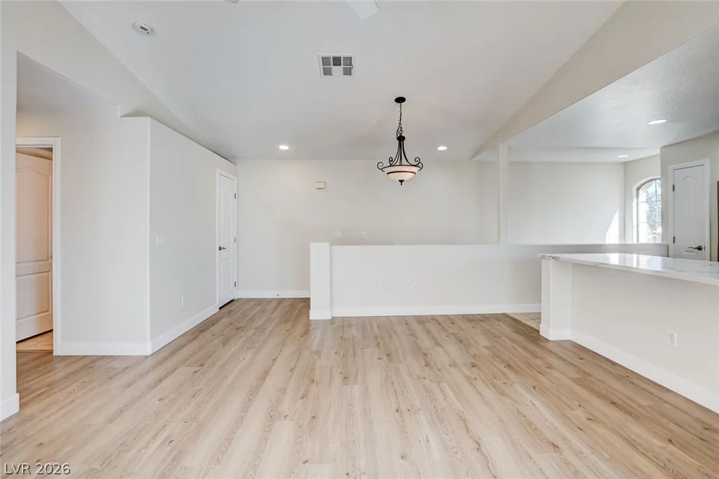 7320 Camrose Ridge, Las Vegas, NV 89149