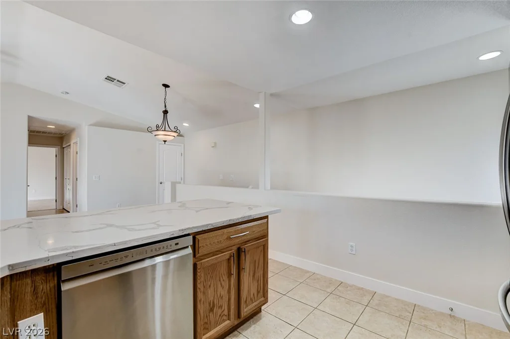 7320 Camrose Ridge, Las Vegas, NV 89149