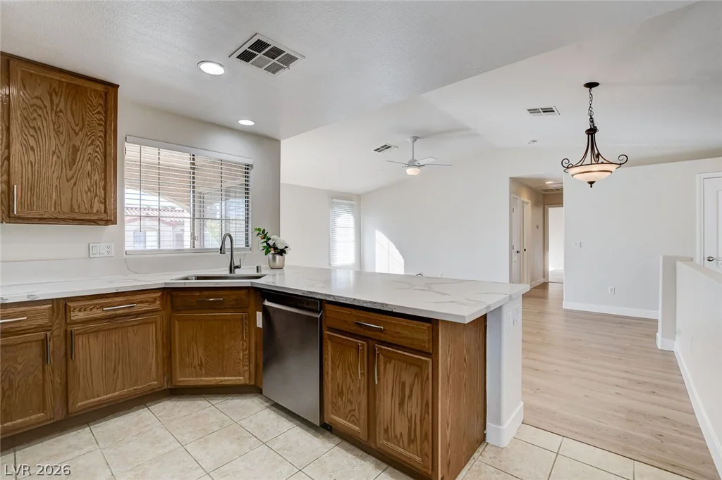 7320 Camrose Ridge, Las Vegas, NV 89149