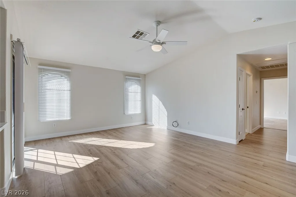 7320 Camrose Ridge, Las Vegas, NV 89149