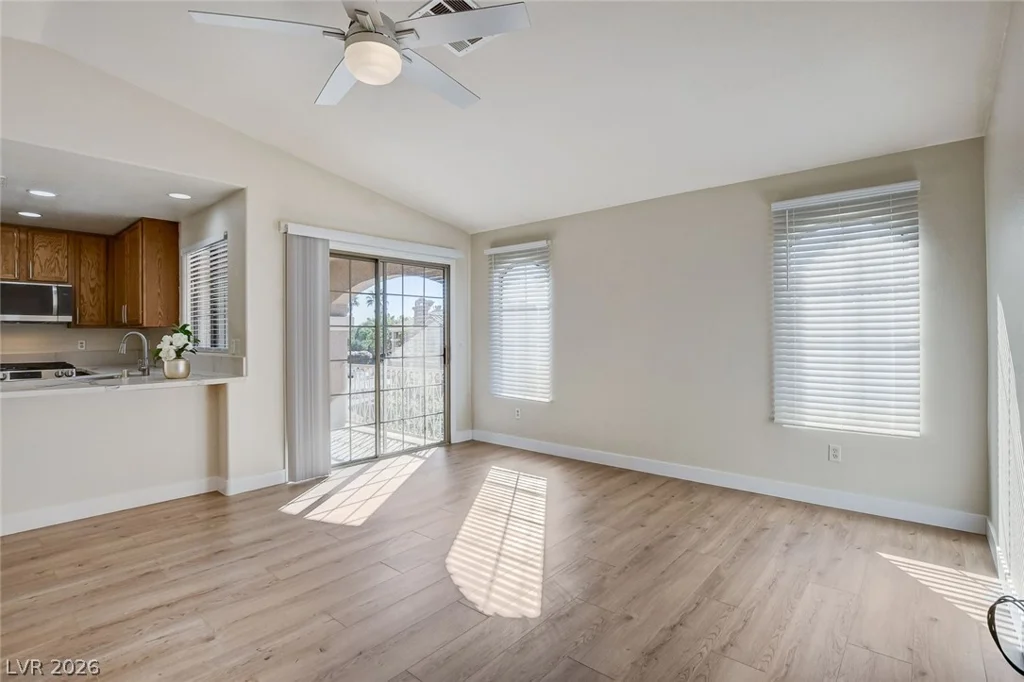 7320 Camrose Ridge, Las Vegas, NV 89149