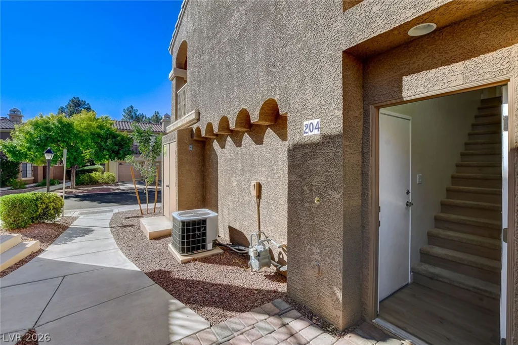 7320 Camrose Ridge, Las Vegas, NV 89149