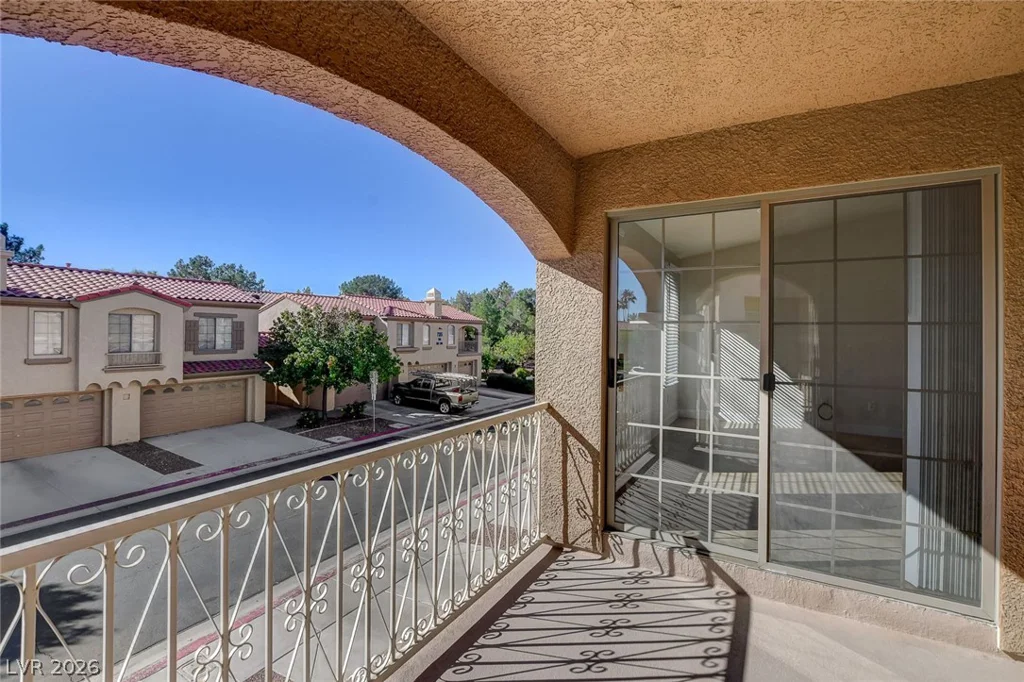 7320 Camrose Ridge, Las Vegas, NV 89149